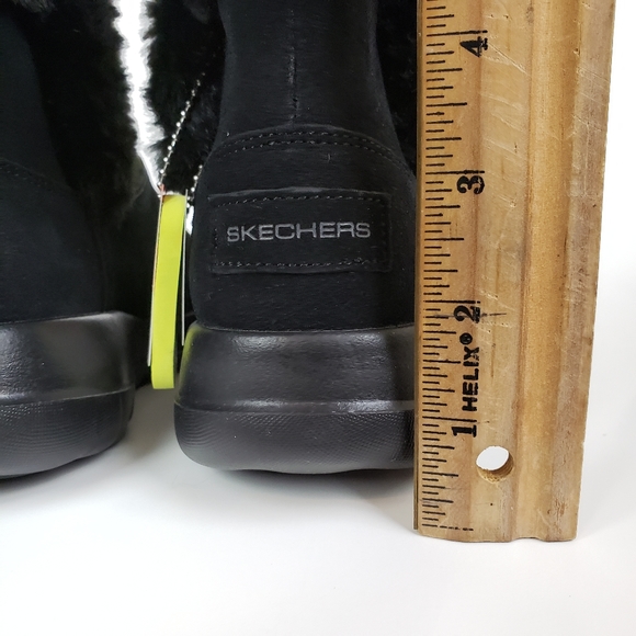NIB Skechers On The Go Joy Bundle Up Ankle Boots - Picture 11 of 15